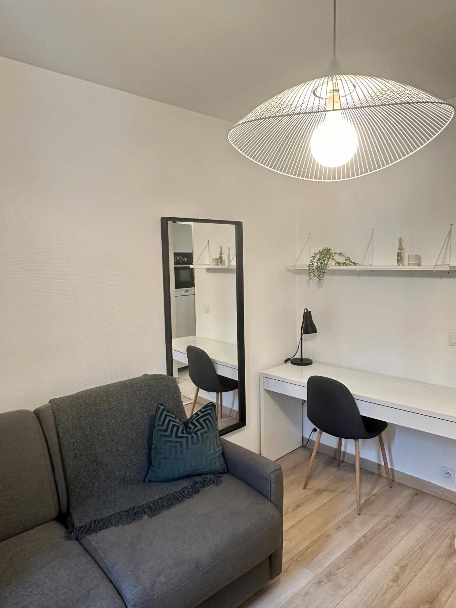 Moderne Et Lumineux Apartment Asnieres-sur-Seine Luaran gambar