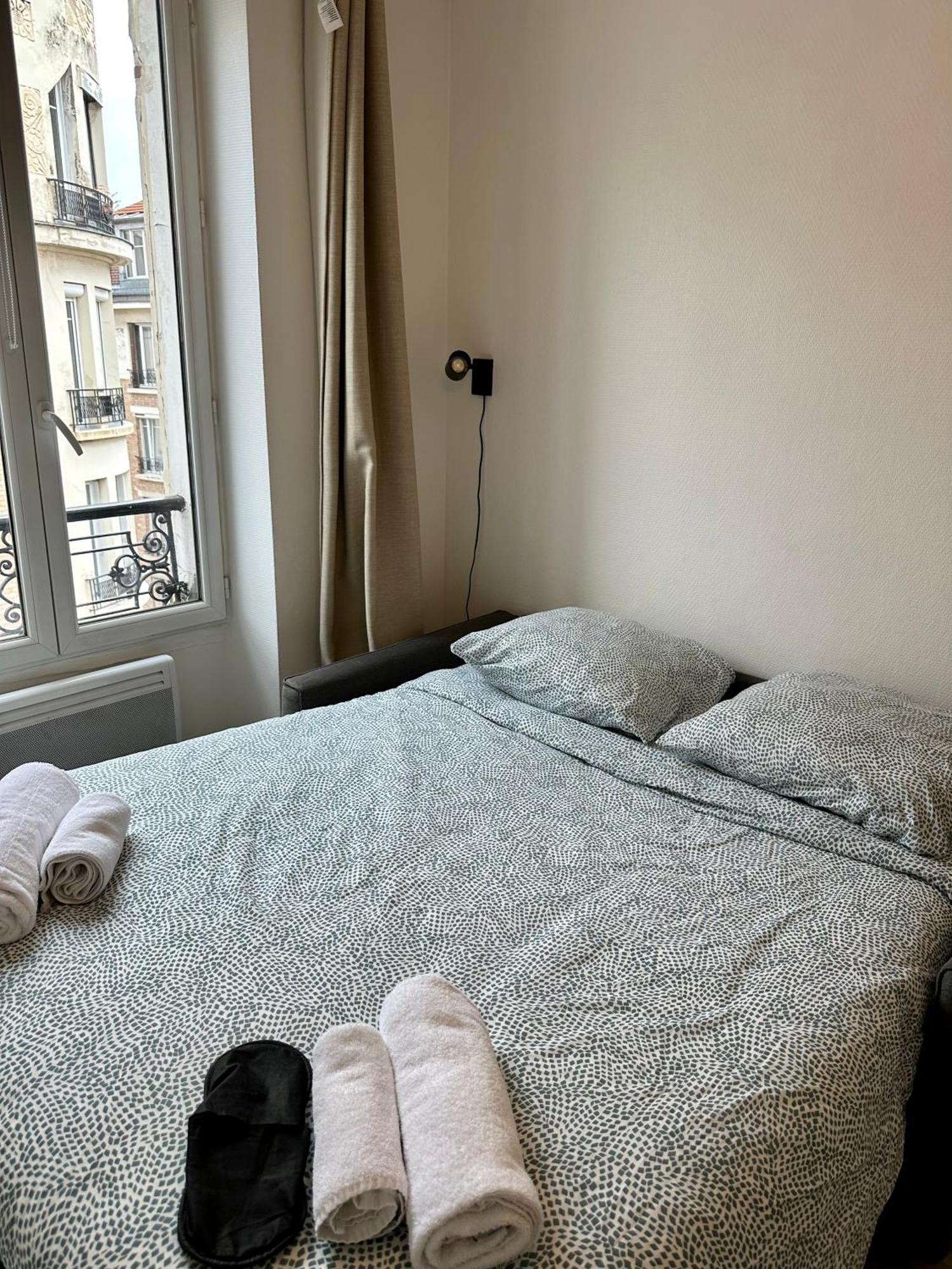 Moderne Et Lumineux Apartment Asnieres-sur-Seine Luaran gambar